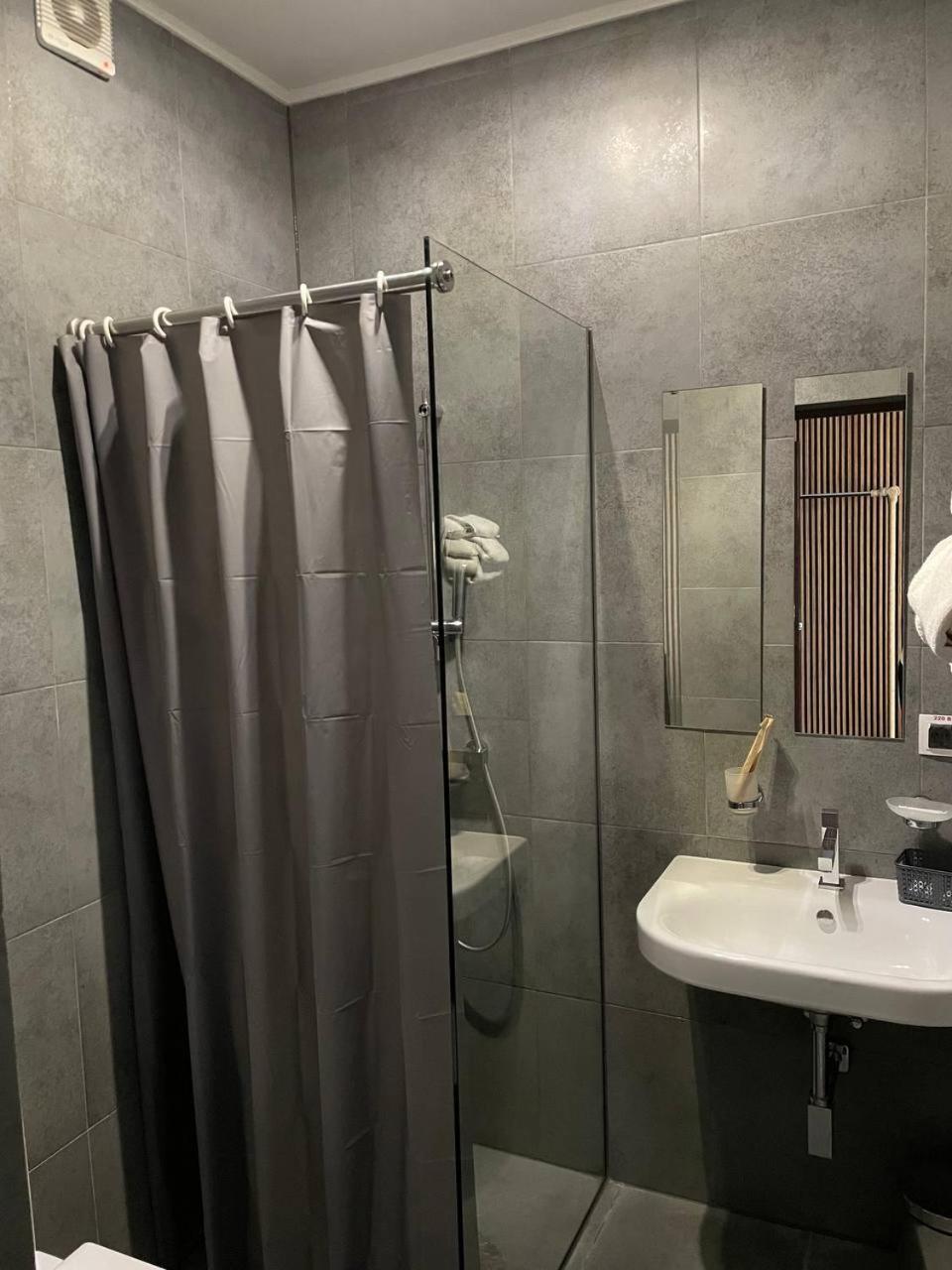 Park Hotel Switzerland Obariv Εξωτερικό φωτογραφία