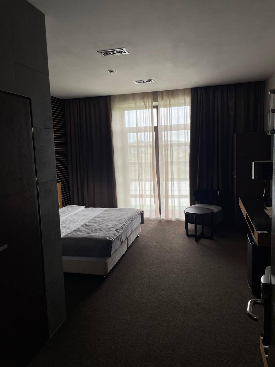 Park Hotel Switzerland Obariv Εξωτερικό φωτογραφία