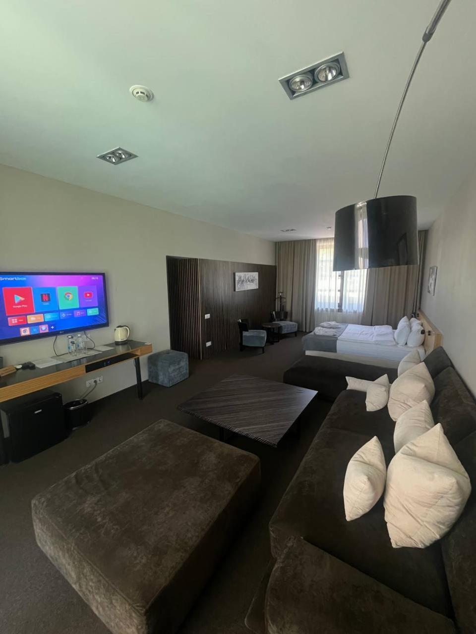 Park Hotel Switzerland Obariv Εξωτερικό φωτογραφία