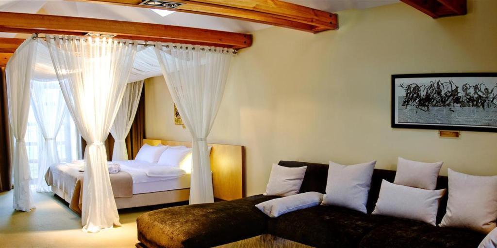 Park Hotel Switzerland Obariv Δωμάτιο φωτογραφία